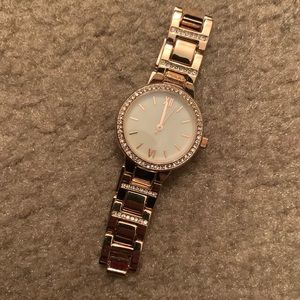 Rose gold watch ✨